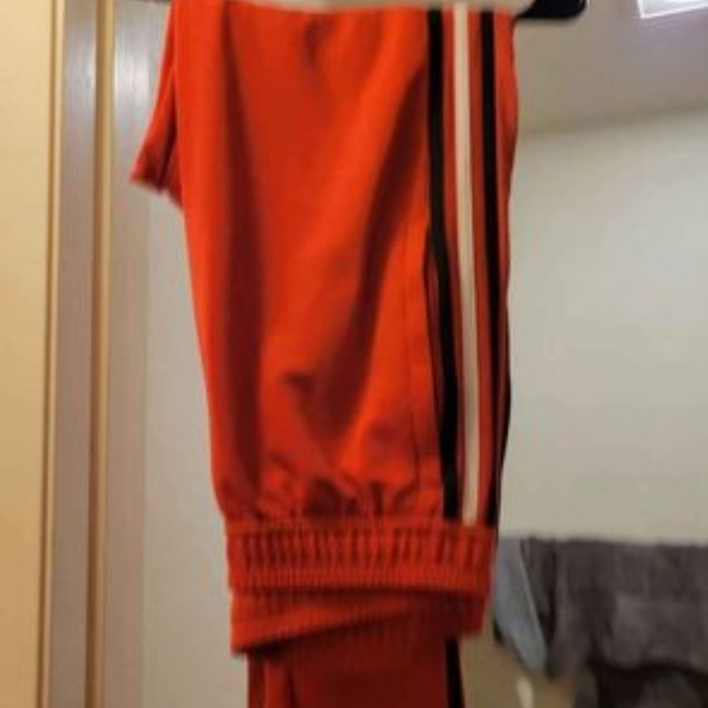 Adidas outfit - Picture 2 of 2